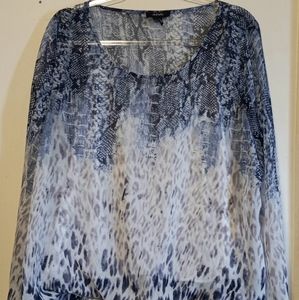 Alfani Womens Top Size XL Butterfly Sleeves w/a Cobra Leopard Print White/Blue